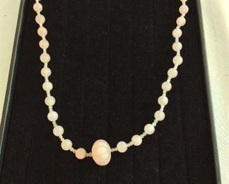 Rose Quartz Necklace. 