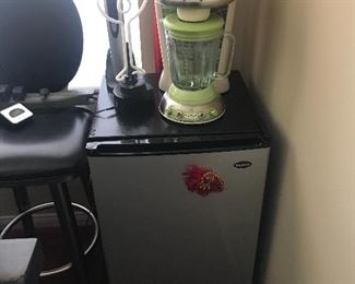 Margaritaville Mixer/  Mini Fridge 