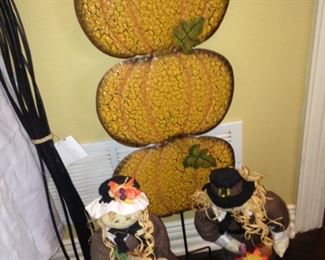 . . . and other fall decorations!