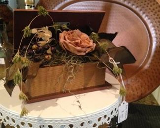 Darling cake plate