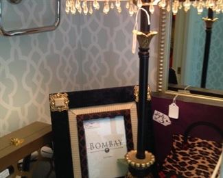 Lovely Bombay frame; additional lamp