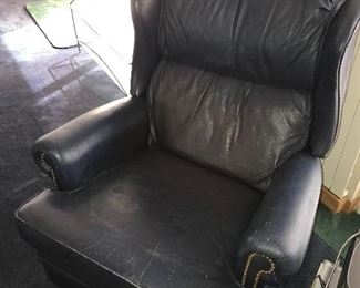 LEATHER RECLINER