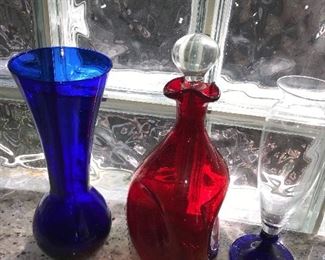 VINTAGE GLASS DECANTER
