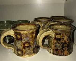 APPLE LANE VINTAGE ART POTTERY MUGS