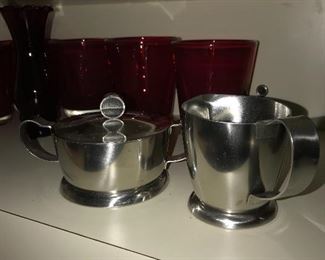 VINTAGE GENSE SUGAR AND CREAMER SET