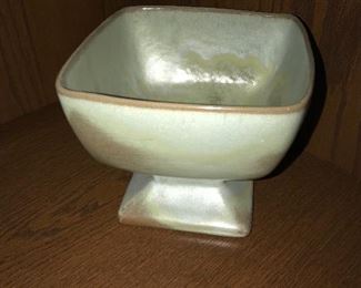 VINTAGE FRANKOMA PLANTER