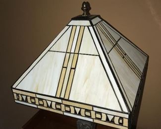 VINTAGE STAINED GLASS LAMP