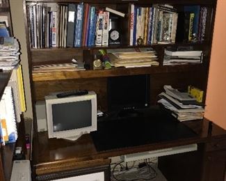 VINTAGE OFFICE DESK WITH HUTCH