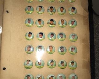 VINTAGE MAJOR LEAGUE BASEBALL PLAYER PINBACK BUTTONS