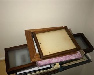 PICTURE FRAMES