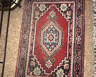 WOOL AREA RUG
