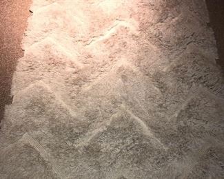 AREA RUG