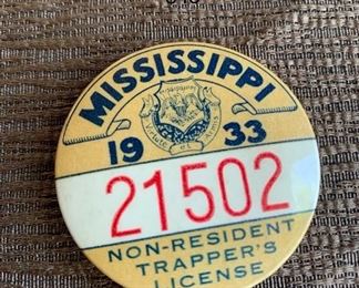 1930'S MISSISSIPPI STATE TRAPPING LICENSE PINBACK BUTTON BADGE