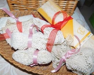 Handmade tatting lace