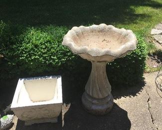 Concrete birdbath