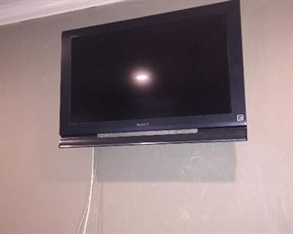 32 inch Sony television