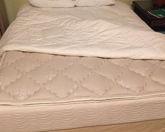 queen super clean bed