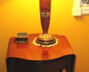 toledo small table with lamp