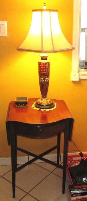 toledo small table with lamp