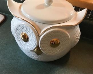 Owl cookie jar