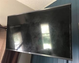 LG flat screen TV