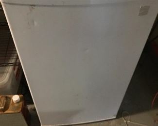 Mini fridge