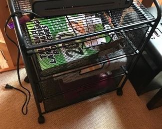 Side storage table