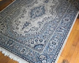Area rug