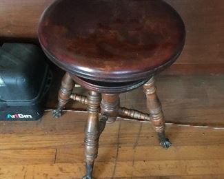 Piano stool