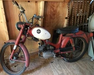 Vintage Harley Davidson 50 cc motorcycle (circa 1950s)