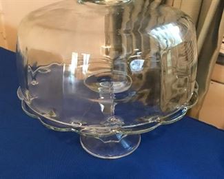 Glass cake stand w/cover