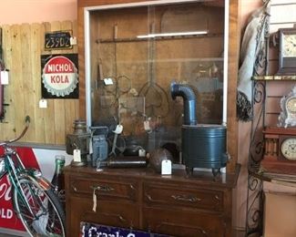 Vintage JEMCO Salesman Sample stove, Porcelain SOCONY Motor Oil sign. 