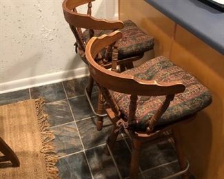 counter height wood barstools