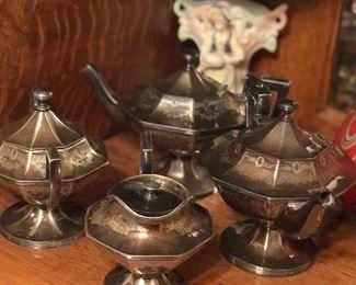 Wonderul Silver tea set