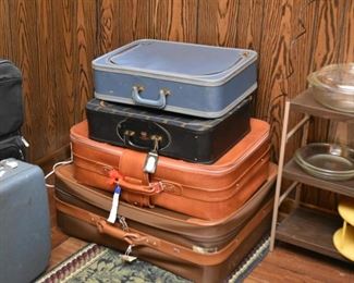 Luggage / Suitcases