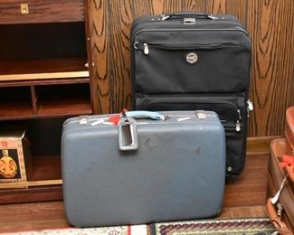Luggage / Suitcases