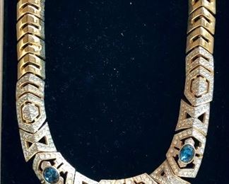 Gorgeous vintage Vogue Bijoux Necklace and matching earrings