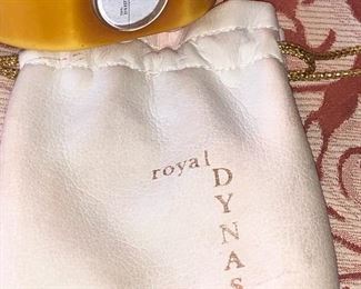 Royal Dynasty vintage Bakelite Watch. Works.