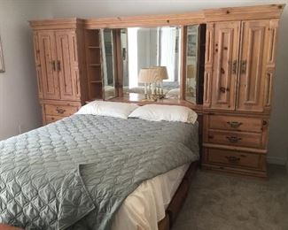 Bed bookcase / headboard- the 2 side cabinets detached
