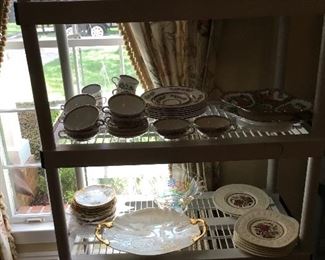 More dishes ....Wedgwood, made in Italy ....