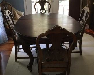 Victorian table & 5 chairs
