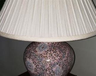 Asian motif Ceramic Lamp. 