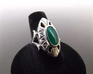 .925 Sterling Silver Inlayed Malachite Ring Size 8
