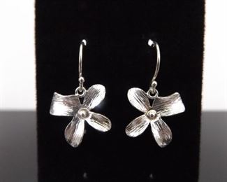 .925 Sterling Silver Flower Earrings
