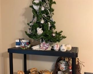 'Tea cup' Christmas tree,  Tea Set