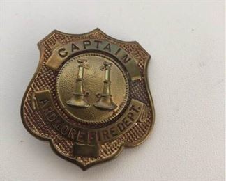 Vintage Fire Captain Badge https://ctbids.com/#!/description/share/179858