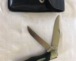 Vintage Buck 317 2-Blade Folding Knife              https://ctbids.com/#!/description/share/179862