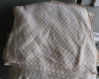 Cotton blankets and coverlets