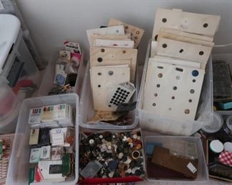 Amazing collector buttons and sewing Hundreds of buttons