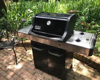 Gas grill